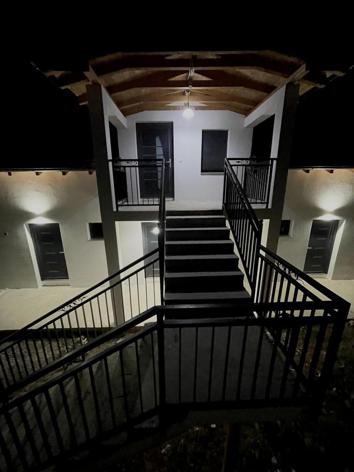Guesthouse Tropoje E Vjeter المظهر الخارجي الصورة